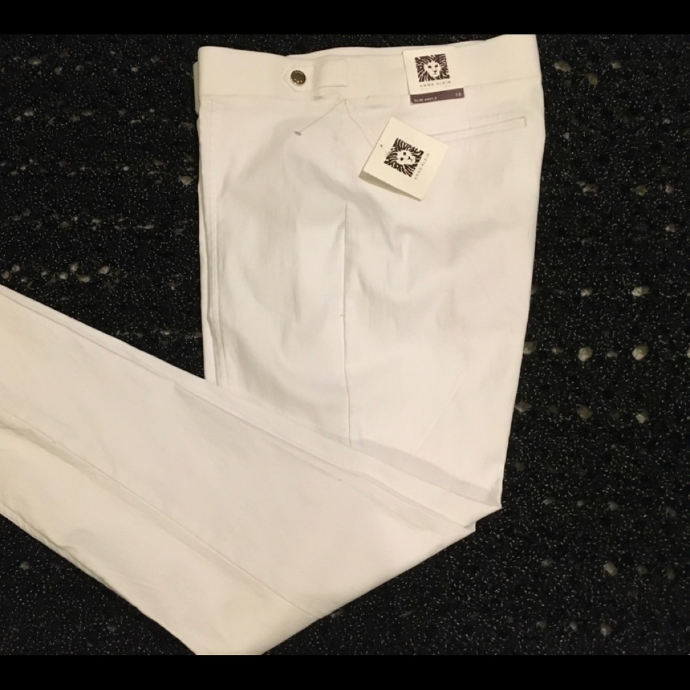 Anne Klein sz 10 white pants wide elastic waist.  New, never worn.